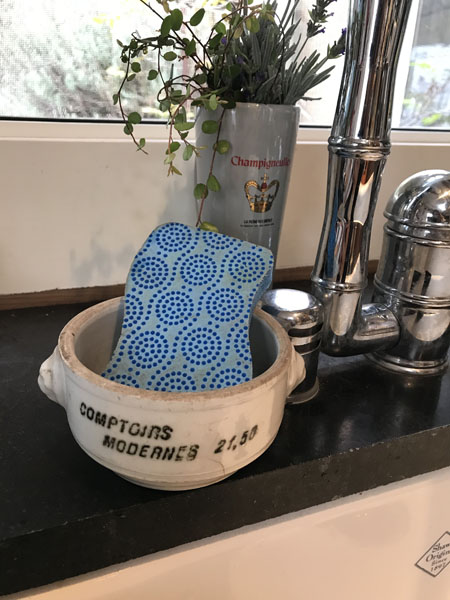 spongeholder.jpg