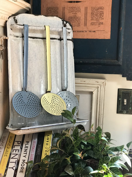vintagekitchenrack.jpg