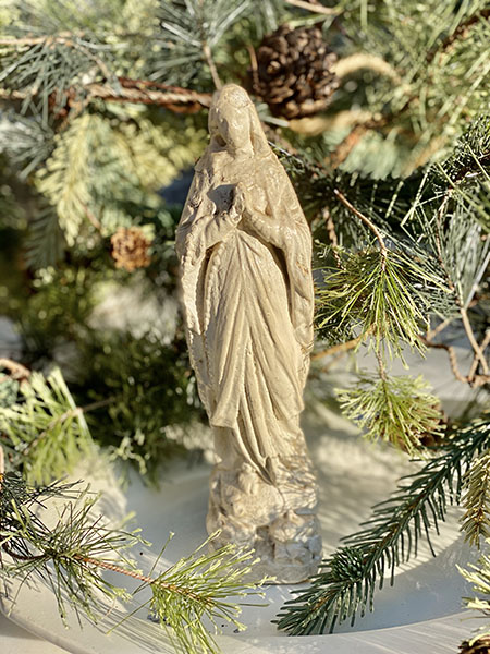 virginmarywht20.jpg