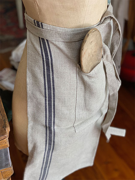 The Black Half Apron (Soft Black) FREE SHIP 2