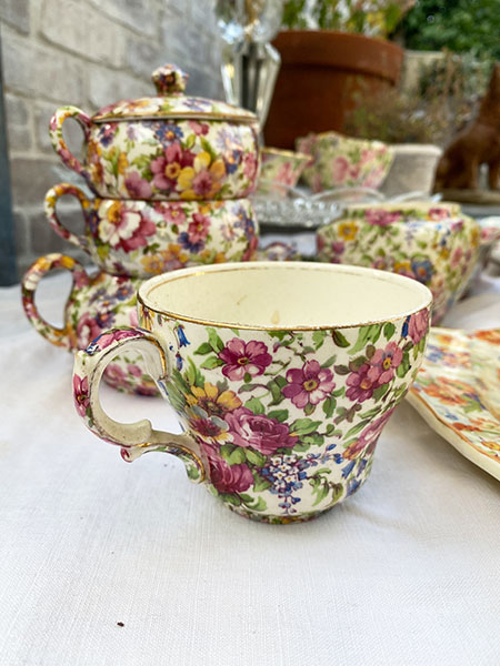 Antique Chintz Teacup single #summertime