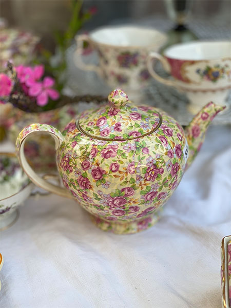 Antique Chintz Teapot #englishrose