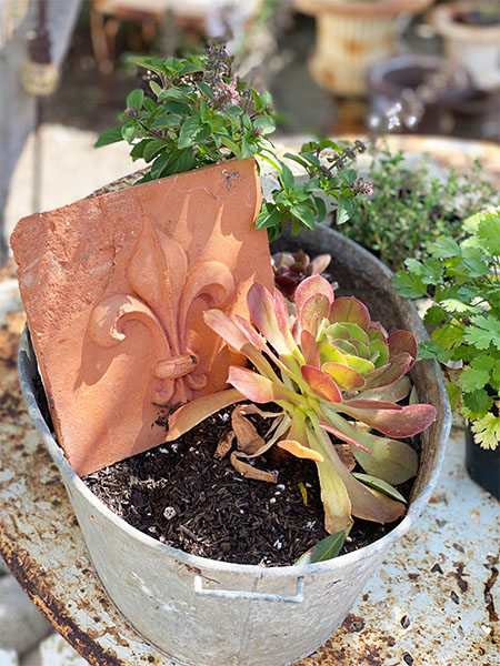 Fleur de Lis Terra Cotta Tile #single 1