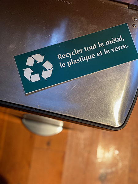 French Sign #recycle