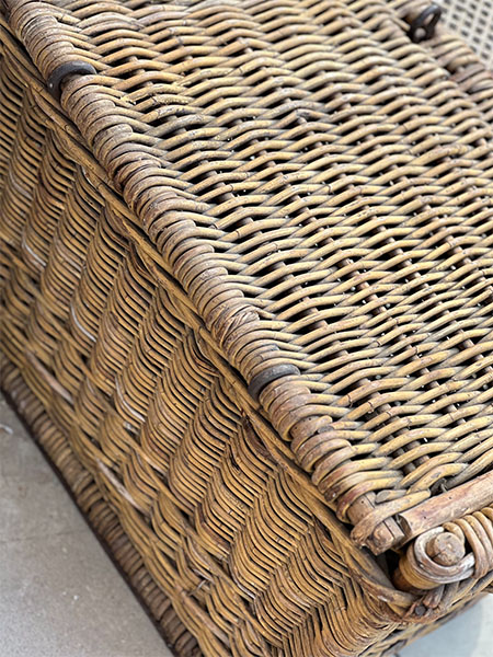 Antique French Basket Trunk #traveler436 2