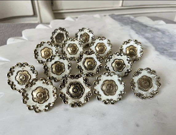 Vintage Cabinet Knobs PAIR #yg