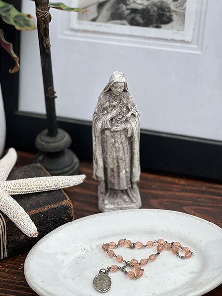 virginmaryWhite6a