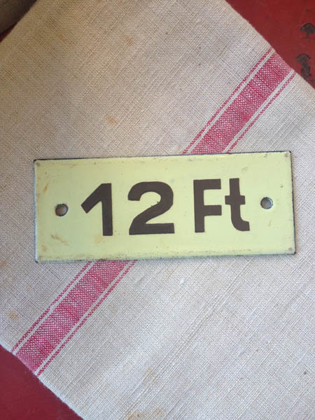 Antique Enamel Numbers - Yellow #12ft