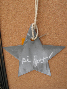 Zinc Chalkboard Star - Medium